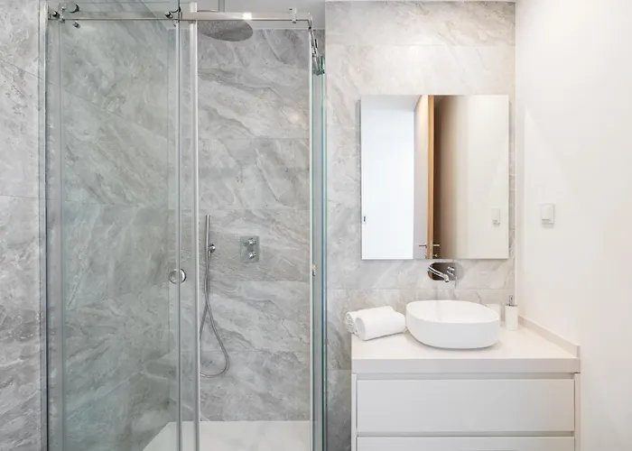 Lägenhet Luxury Poolside Lagos