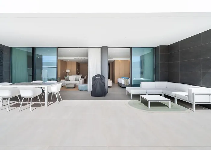 Luxury Poolside Lagos