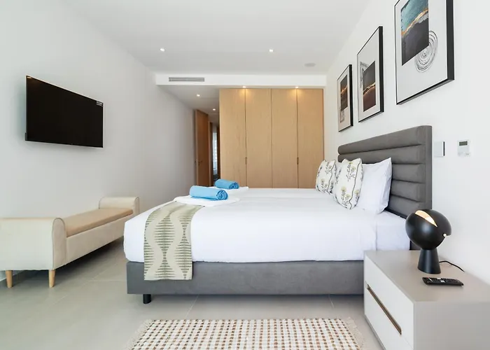 Apartamento Luxury Poolside